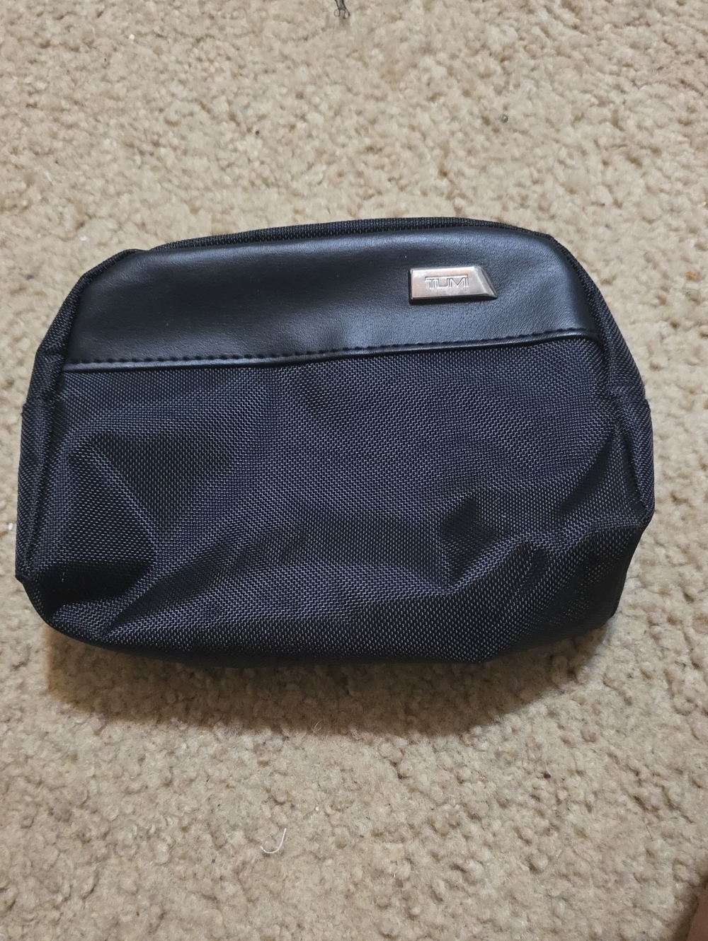 Tumi For Delta Black Men’s Toiletry Kit with Leather Trim